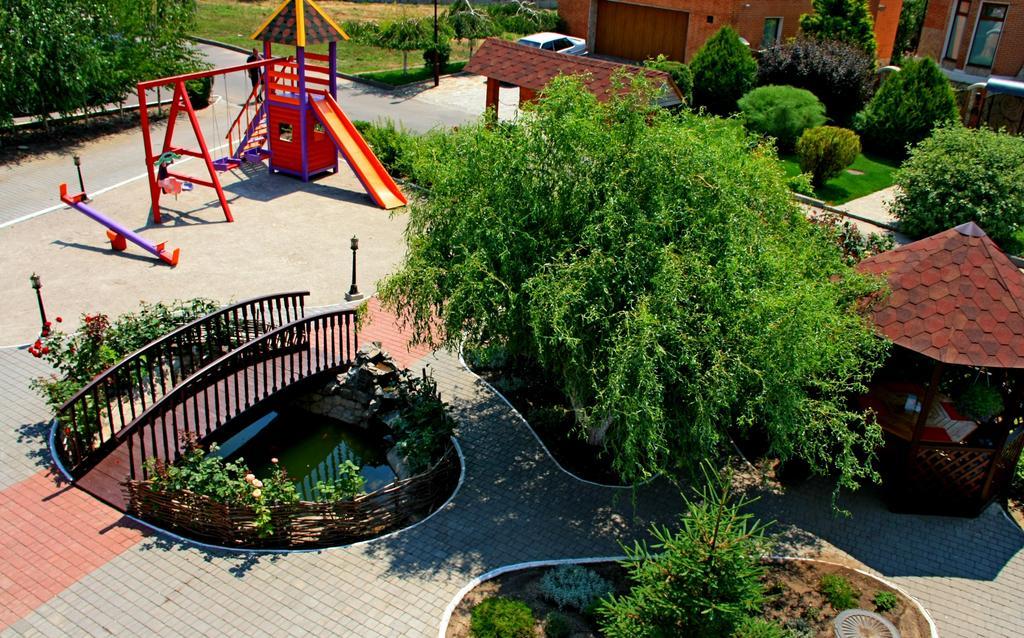 Комплекс Відпочинку Пампушка & Подушка Hotel Burlacha Balka Exterior foto