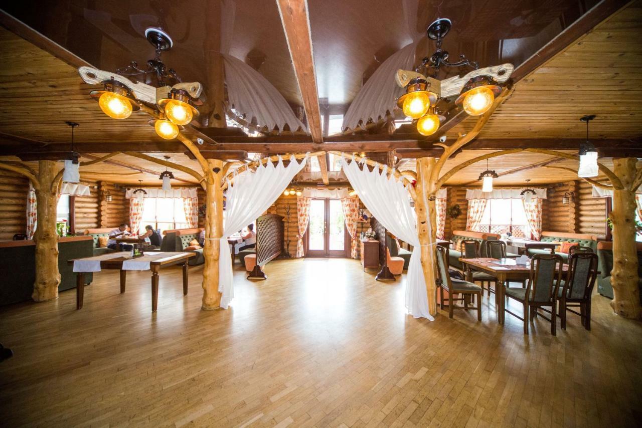 Комплекс Відпочинку Пампушка & Подушка Hotel Burlacha Balka Exterior foto