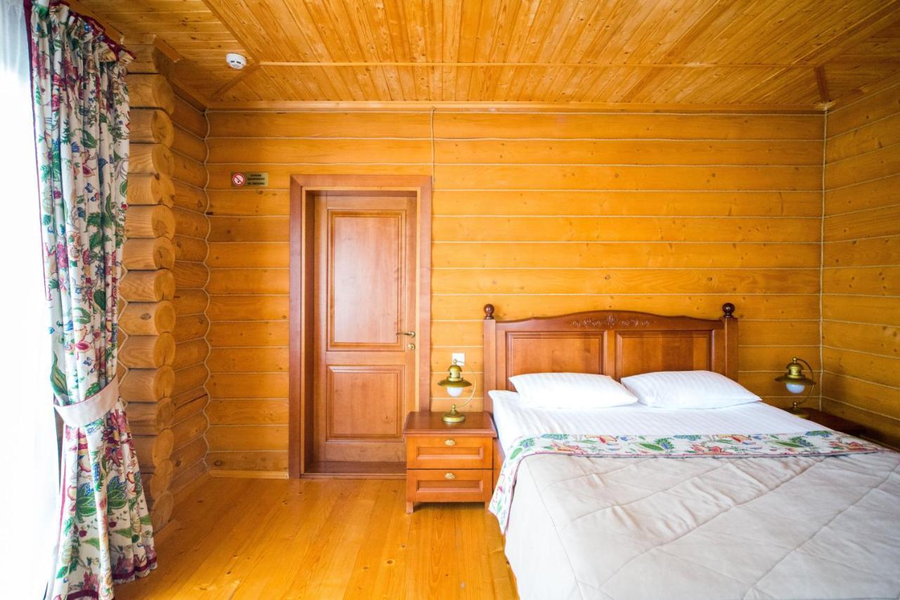 Комплекс Відпочинку Пампушка & Подушка Hotel Burlacha Balka Exterior foto