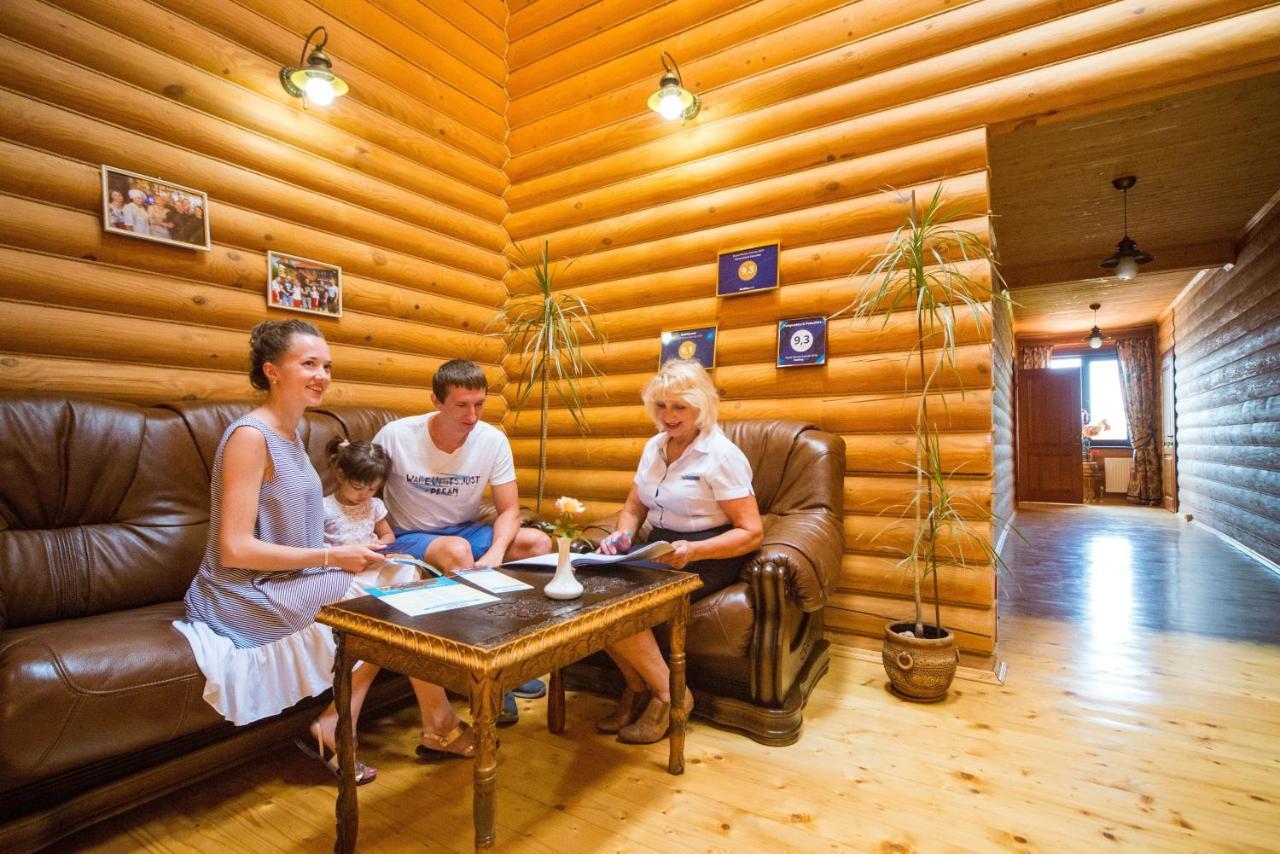 Комплекс Відпочинку Пампушка & Подушка Hotel Burlacha Balka Exterior foto